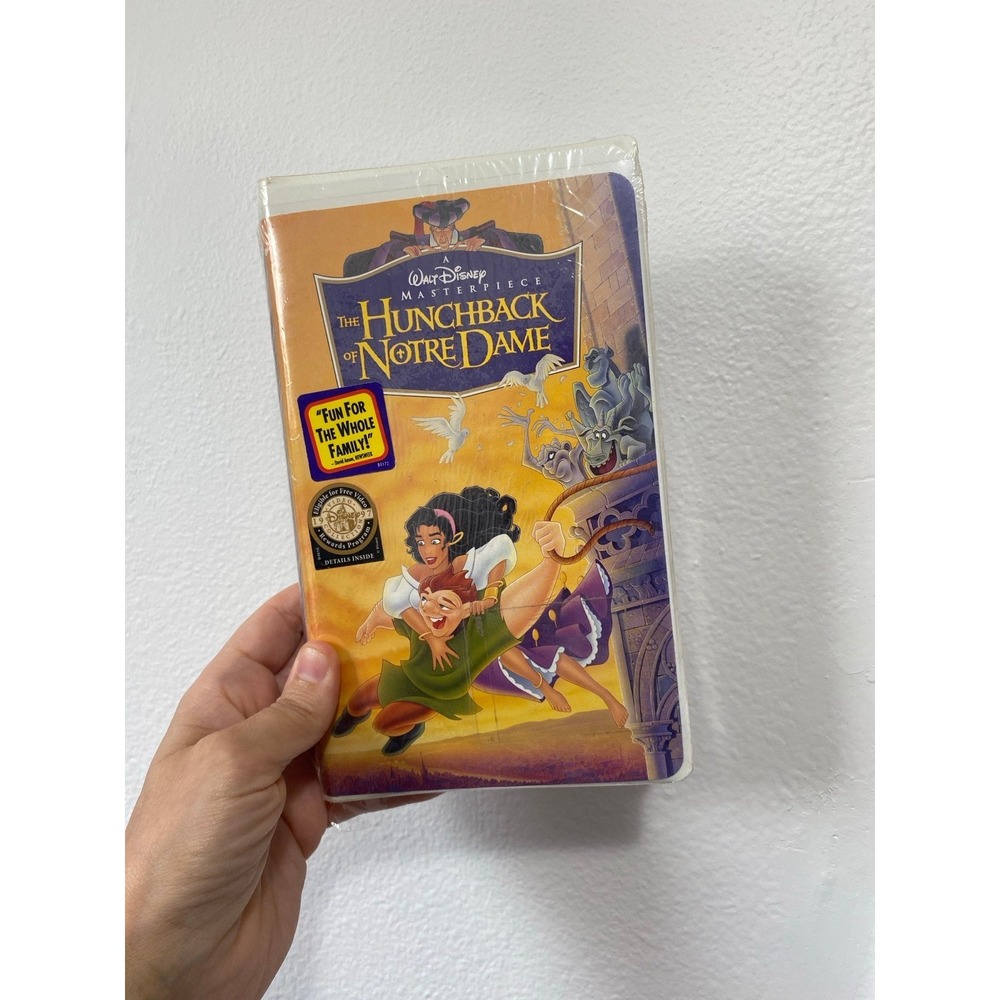 VHS Disney Hunchback of Notre Dame 1997 Clamshell Brand New Factory Sealed